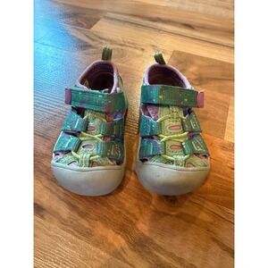 KEEN Kids Seacamp II CNX‎ Washable Green Purple Sandals Size 4 play camp outdoor